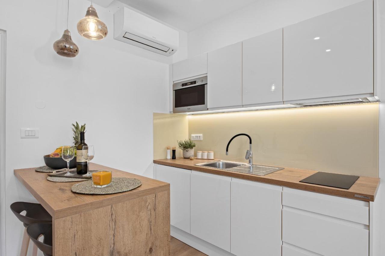 Giardini M Studio Apartments Пула Екстер'єр фото